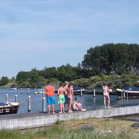 Comfortabel Vakantiehuis Aan Zee En Meer ! Kamperland Dış mekan fotoğraf